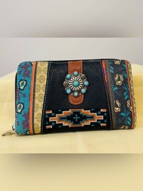 MONTANAWEST Wallet Women's Black Multi Concho Zip Around Faux Leather Fabric